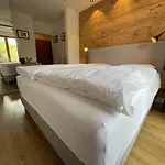 小猫宾馆