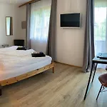 小猫宾馆 招待所 Pörtschach am Wörthersee
